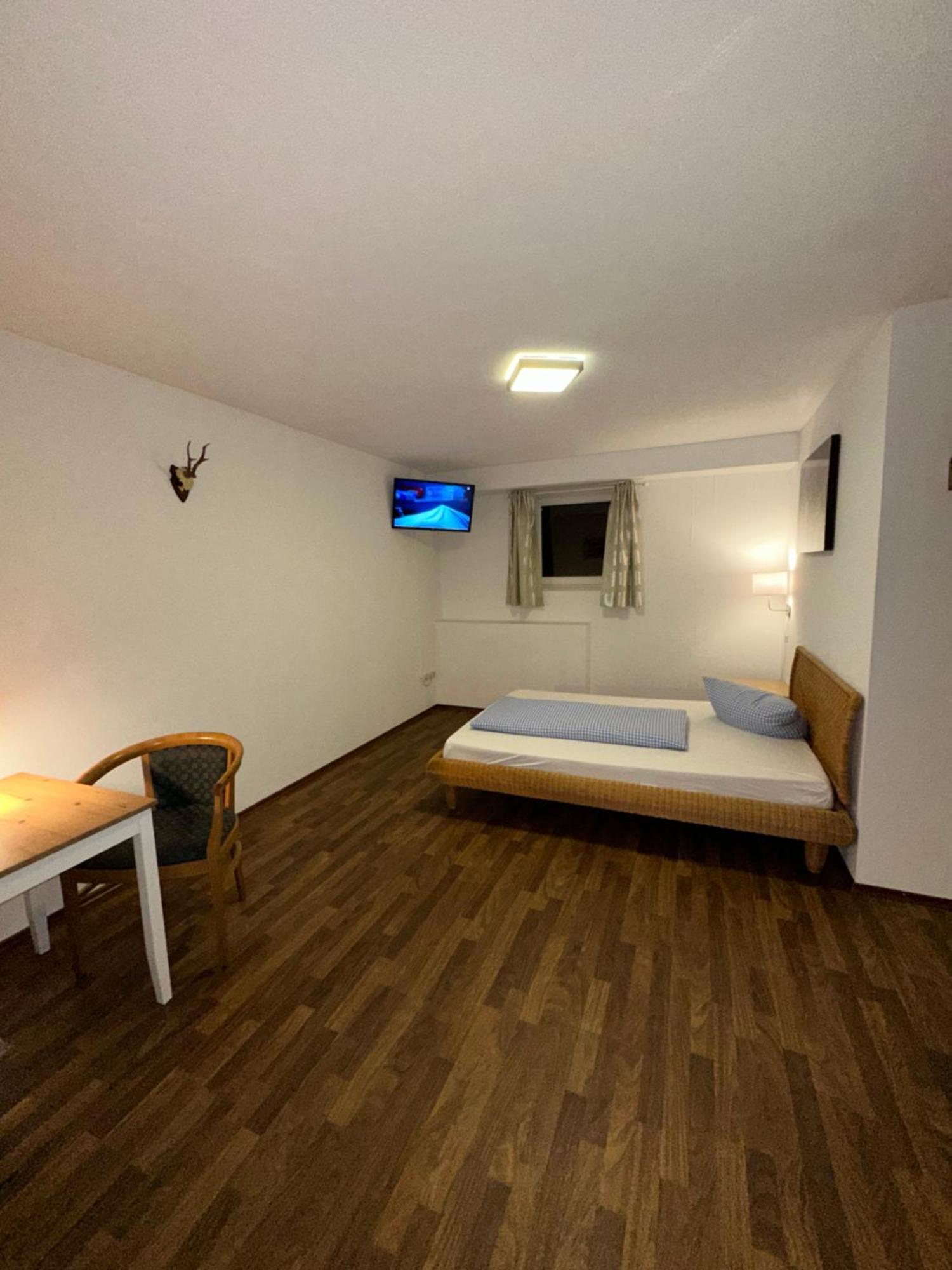 Hotel Zum Forst Kranzberg Buitenkant foto