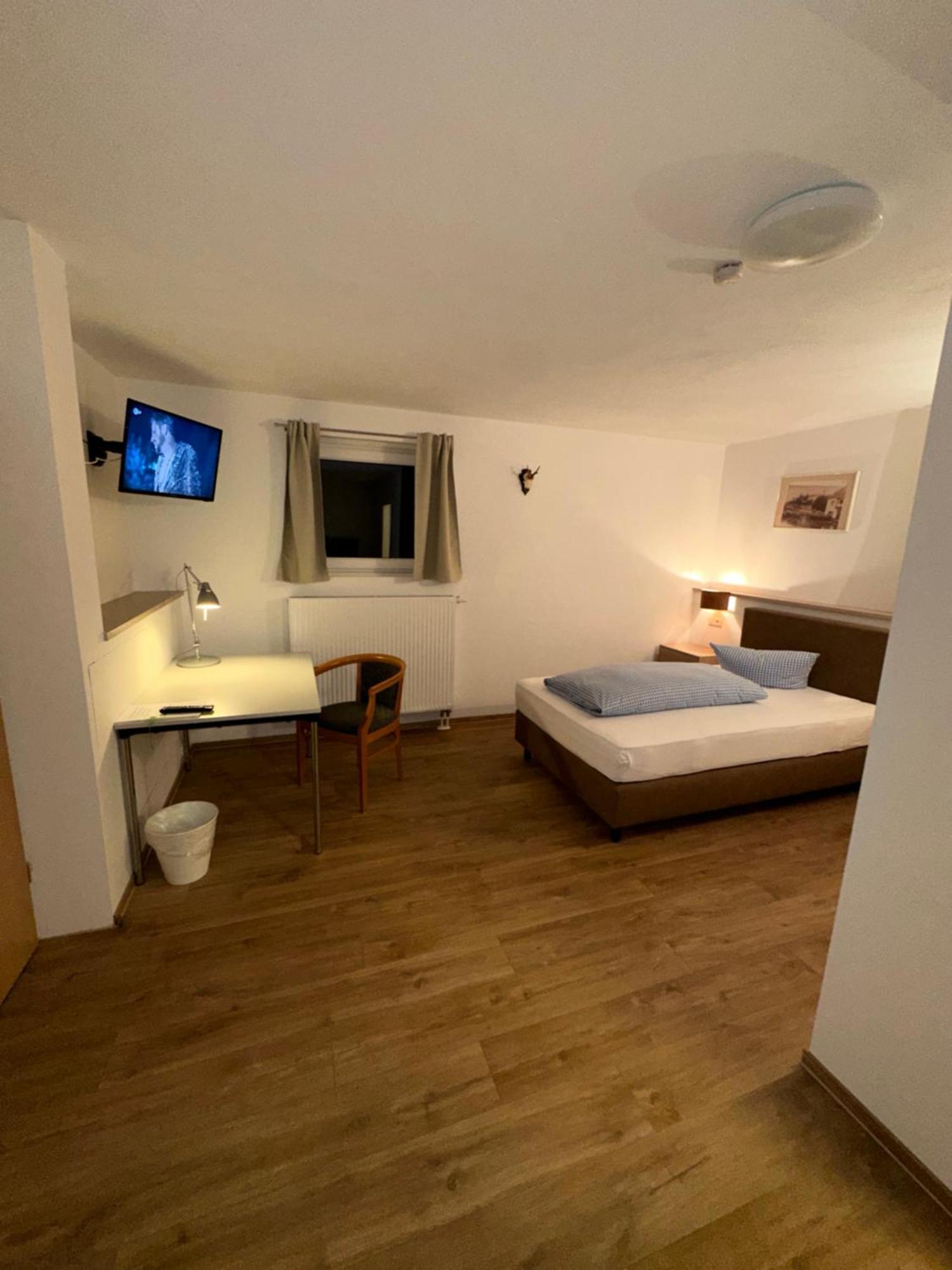 Hotel Zum Forst Kranzberg Buitenkant foto